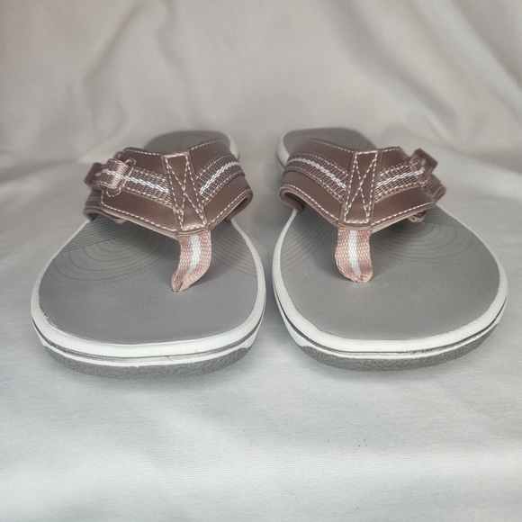 Clarks Cloudsteppers Walking Flip Flop Sandals Brinkley Jazz Rose Gold NWOT Sz 6 - Picture 6 of 12